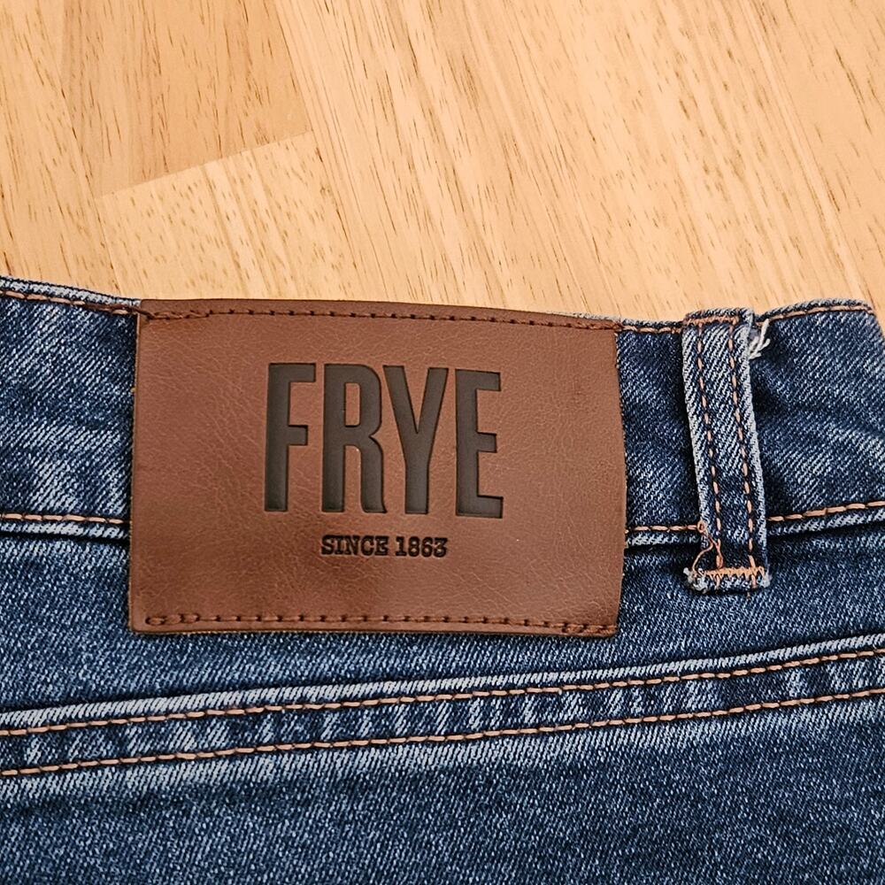 Frye High Rise Amari Medium Wash Roll Cuff Jeans 1859395 size 12/31 EUC - Picture 9 of 10